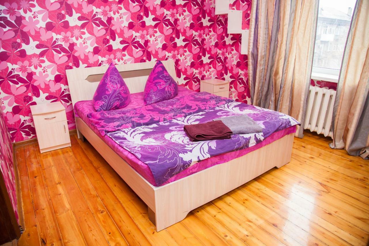 Apartment On Stalevariv Street 7 Zaporizhia Eksteriør billede